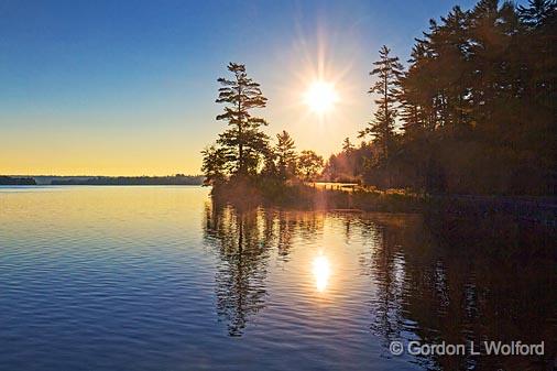 Wolfe Lake Sunrise_12115.jpg - Photographed near Fermoy, Ontario, Canada.